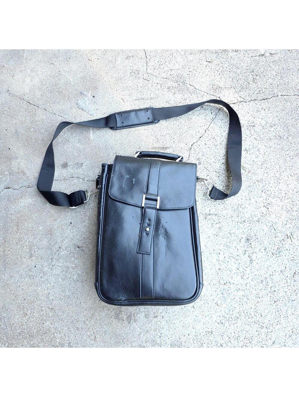 Wine Enthusiast Black Leather 2-Bottle Crossbody Wine Bag